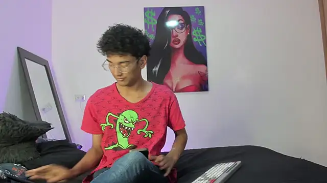 harrytwink18 online show from 01-30-25, 01:42