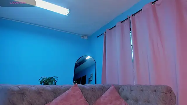 IsabellaBromsS online show from 03-09-26, 11:08