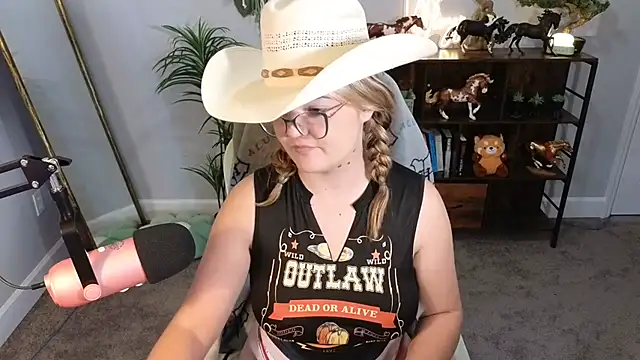 rodeobrii online show from 11-23-25, 01:48