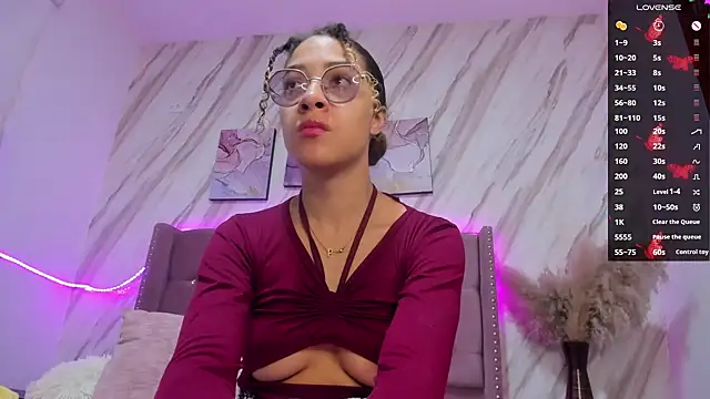 Hanna Corne online show from 12-19-24, 11:50