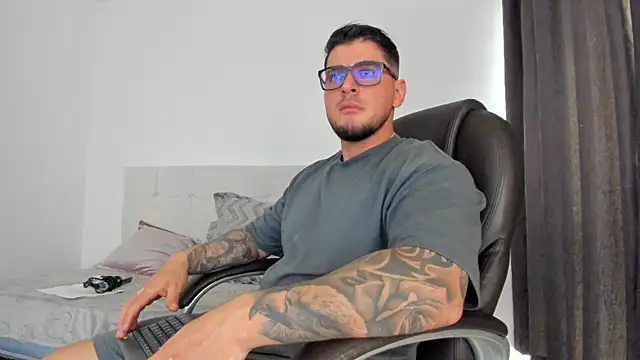 Teilor Creed online show from 11-29-25, 06:19