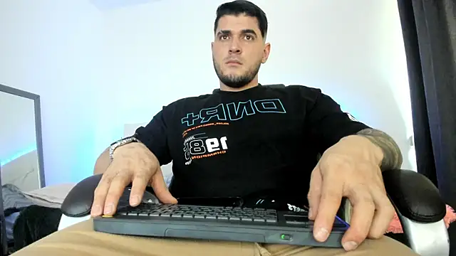 Teilor Creed online show from 12-20-25, 07:06