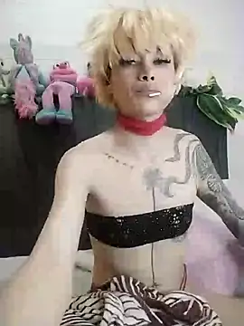 Snapshot of Devilnia9 chatting on 09-20-25, 06:13 Devilnia9 online show from 09-20-25, 06:13