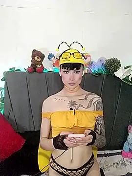 Snapshot of Devilnia9 chatting on 03-22-25, 06:58 Devilnia9 online show from 03-22-25, 06:58