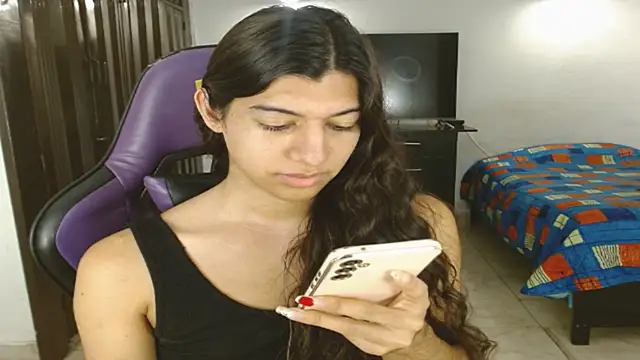 Snapshot of engielphoenis14 chatting on 06-26-26, 03:01 engielphoenis14 online show from 06-26-26, 03:01