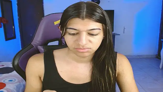 engielphoenis14 online show from 04-08-26, 10:55