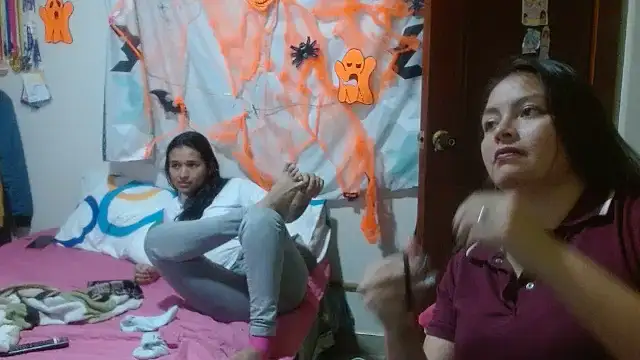 clayre and jill online show from 10-30-25, 02:32