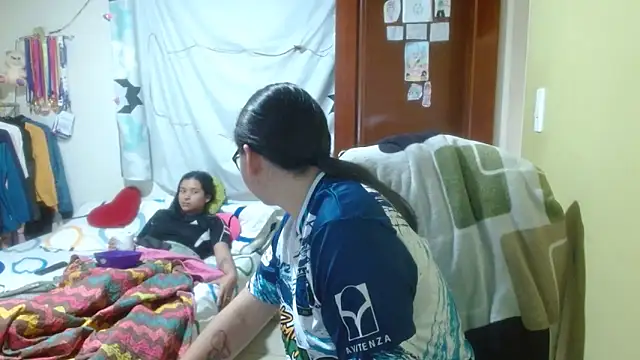 clayre and jill online show from 11-05-25, 07:06