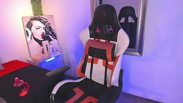  Victoria     online show from 12-19-24, 09:16