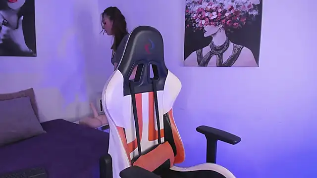  Victoria     online show from 12-16-24, 08:26