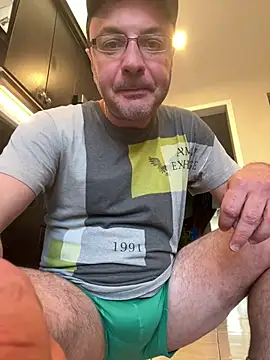 Snapshot of Bodirchetire chatting on 03-18-25, 03:12 Bodirchetire online show from 03-18-25, 03:12