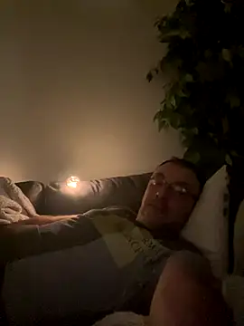 Snapshot of Bodirchetire chatting on 12-17-25, 05:34 Bodirchetire online show from 12-17-25, 05:34