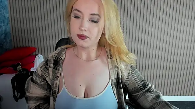 Emily Gin online show from 10-30-25, 10:02