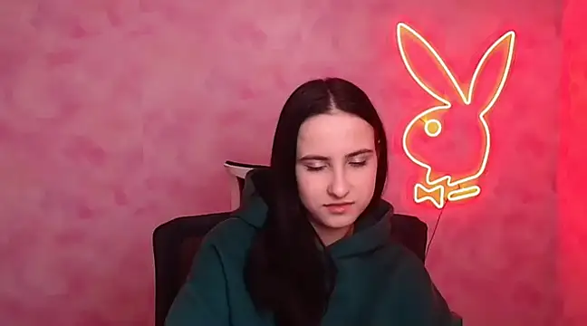 Sara djefri online show from 01-28-25, 12:43