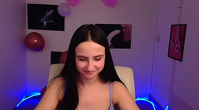 Sara djefri online show from 03-08-25, 03:13