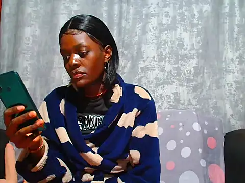 Snapshot of VANESAAMBER23 chatting on 06-11-26, 12:54 VANESAAMBER23 online show from 06-11-26, 12:54