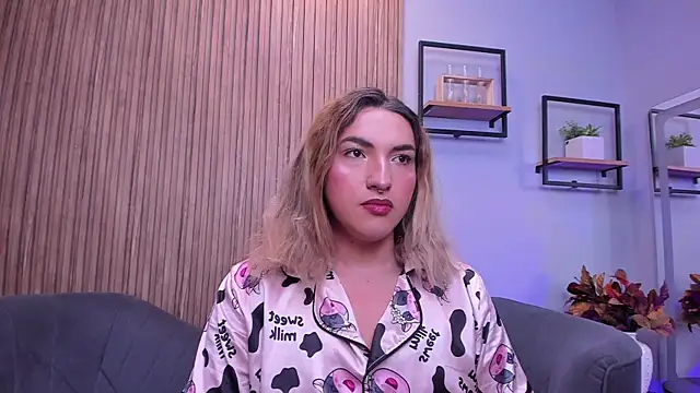 TomLondon  online show from 12-20-25, 09:34