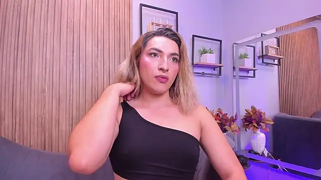 TomLondon  online show from 12-19-25, 02:08