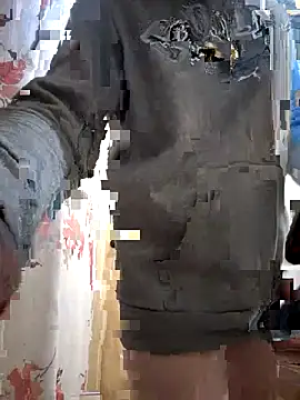 Snapshot of Lilsmokeshow017 chatting on 02-17-26, 02:14 Lilsmokeshow017 online show from 02-17-26, 02:14