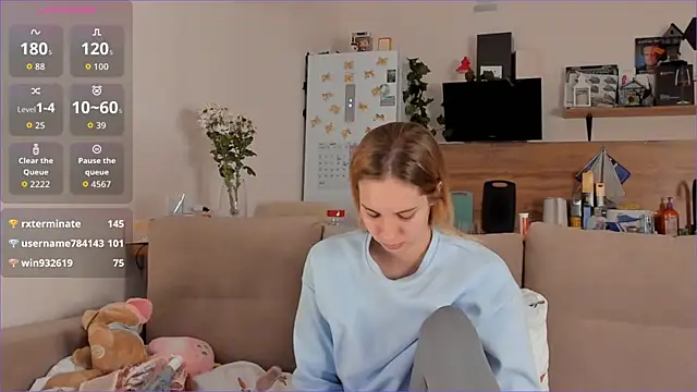 Girl alone home online show from 11-02-25, 05:07