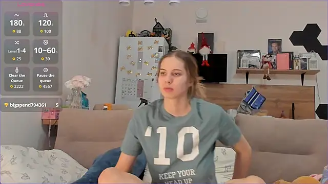 Girl alone home online show from 01-08-26, 03:51