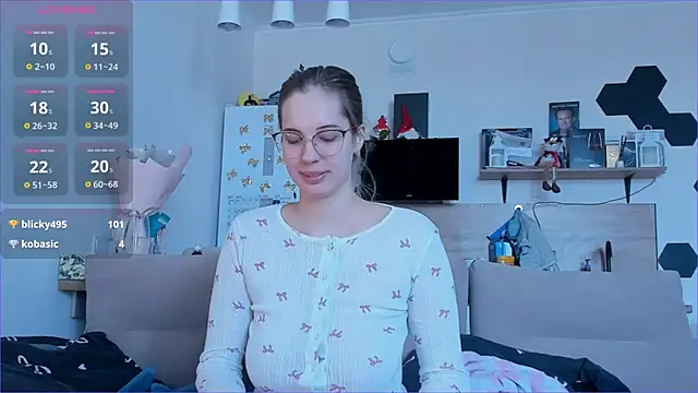 Girl alone home online show from 03-27-26, 08:26