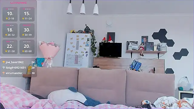 Girl alone home online show from 03-14-26, 04:18