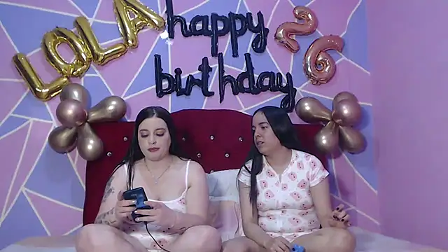 Snapshot of Lola_barbara chatting on 10-23-25, 04:05 Lola barbara online show from 10-23-25, 04:05