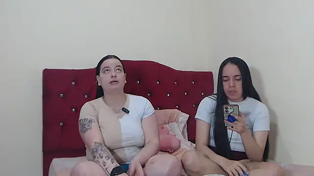 Snapshot of Lola_barbara chatting on 09-28-25, 01:12 Lola barbara online show from 09-28-25, 01:12