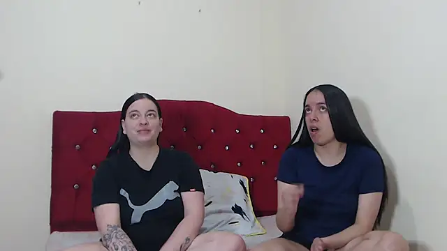Snapshot of Lola_barbara chatting on 10-16-25, 12:57 Lola barbara online show from 10-16-25, 12:57