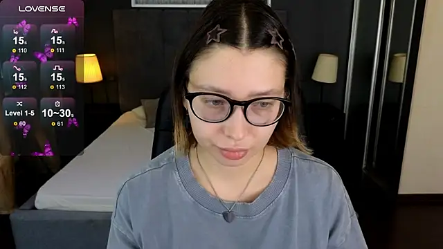 Snapshot of your_demi chatting on 09-10-25, 05:28 your demi online show from 09-10-25, 05:28