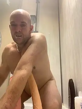 Bigtoyaddict online show from 10-26-25, 04:46