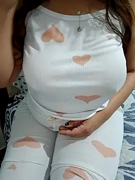 Snapshot of Saakoora chatting on 10-10-25, 06:31 Saakoora online show from 10-10-25, 06:31