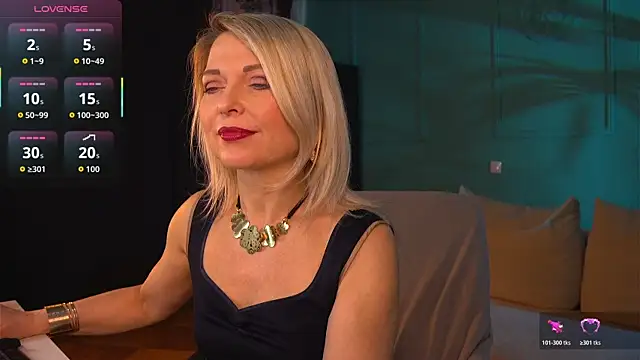 Gloria Lovely online show from 04-02-26, 11:17