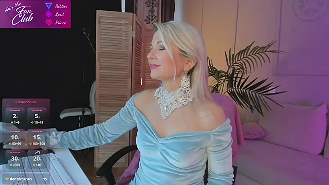 Gloria Lovely online show from 03-14-25, 02:08