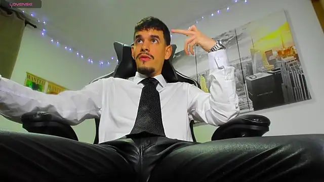 BRAYHAMBROWN online show from 10-28-25, 03:40