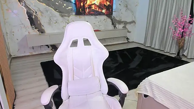 patriciakeys online show from 12-01-25, 04:35