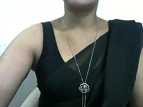 rashmika reddy online show from 10-28-25, 05:23