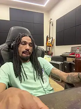 hotcamboy420 online show from 02-25-26, 06:02