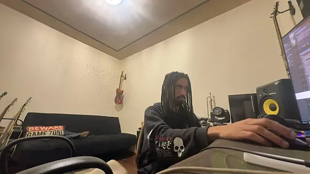 Snapshot of hotcamboy420 chatting on 10-24-25, 05:28 hotcamboy420 online show from 10-24-25, 05:28