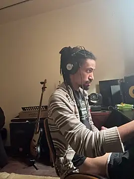 hotcamboy420 online show from 10-29-25, 04:39