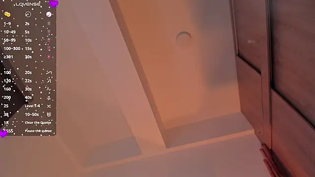 laura-hills18 online show from 01-09-26, 01:07