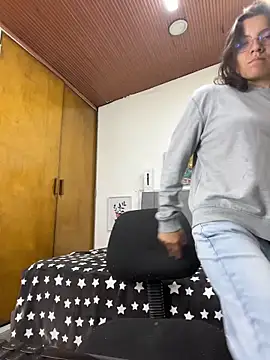 karlamorris  online show from 04-07-26, 01:13