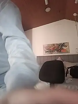 karlamorris  online show from 12-15-25, 01:50