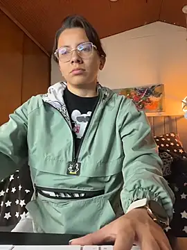 karlamorris  online show from 03-04-26, 01:19