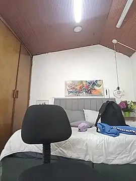 karlamorris  online show from 12-19-25, 03:58