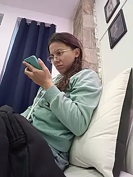 karlamorris  online show from 11-04-25, 02:10