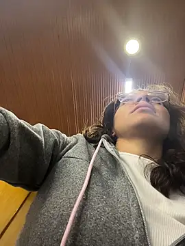 karlamorris  online show from 03-18-26, 01:24