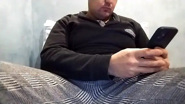 Snapshot of alexfala99 chatting on 11-26-25, 06:41 alexfala99 online show from 11-26-25, 06:41