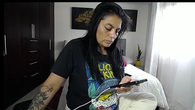 Lust Mom41 online show from 05-23-26, 07:46